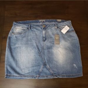 Wit & Wisdom Distressed Denim Skirt